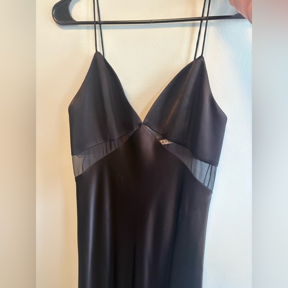 NWT Alice + Olivia Moriah sheer cutout midi dress in black | Size 6 - Picture 5 of 8